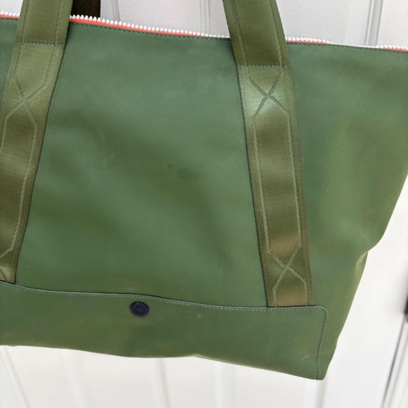 HUNTER FOR TARGET GREEN TOTE BAG | NWT | COLLECTIBLE | 20 YEARS OF TARGET DESIGN - Picture 9 of 9